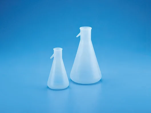 Filtering Flask, PP — catalogue illustration