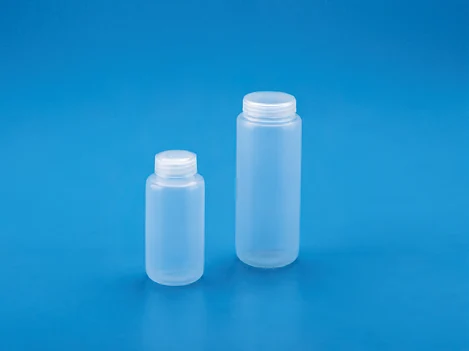 Screw Cap Oakridge Centrifuge Tube Round-Bottom, PP — catalogue illustration