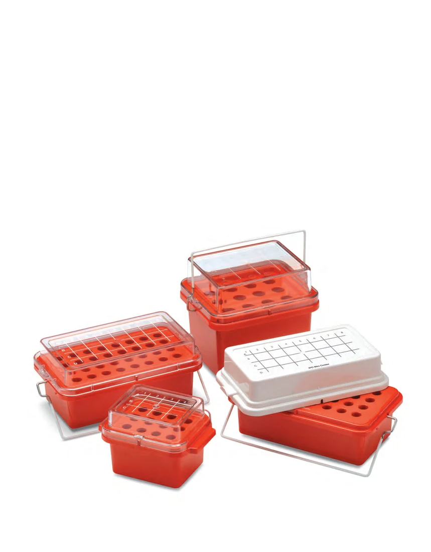 0°C Mini Cooler with Gel Filled Cover, PC with Non toxic gel — catalogue illustration