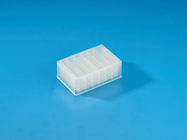 48 Well Clear 5 ml, Rectangular Well Deep Well Plate, PP — catalogue illustration
