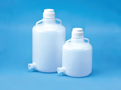 Sanitary Flange Carboy, PP with 1.5’’ welded sanitary flange — catalogue illustration