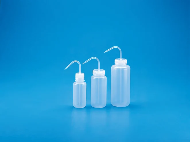 Wide Mouth Wash Bottle, LDPE with Screw Top dispensing nozzle and draw tube — catalogue illustration