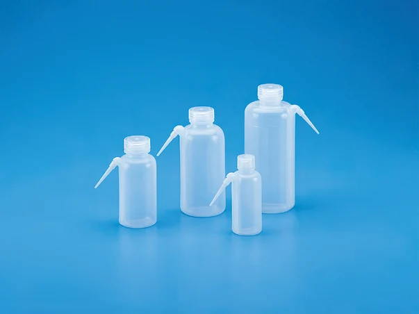 Wash Bottle New Type / Unitary, LDPE with PP closure — catalogue illustration